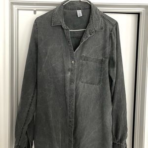 Old Navy grey chambray shirt